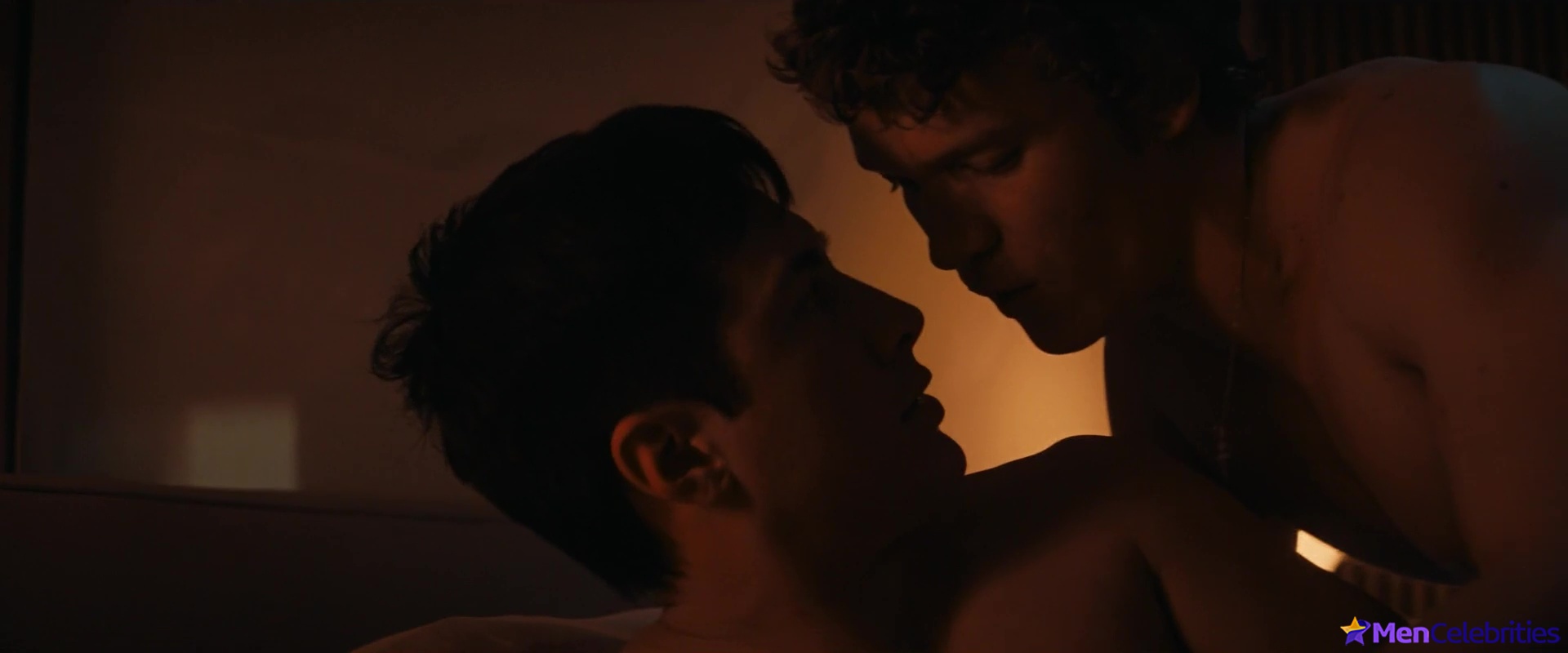 Hudson Williams nude scenes