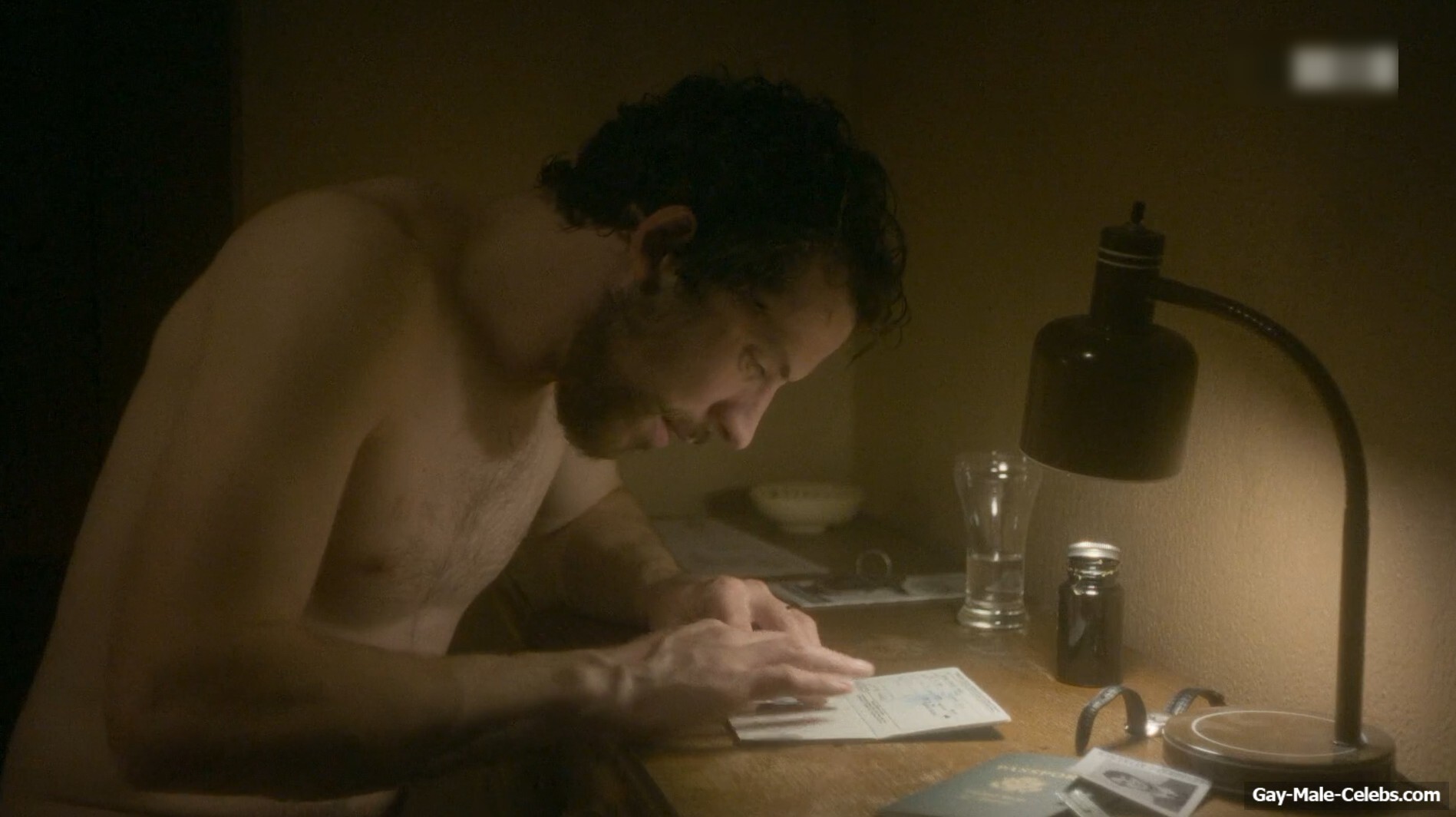 Josh O'Connor shirtless in The Mastermind