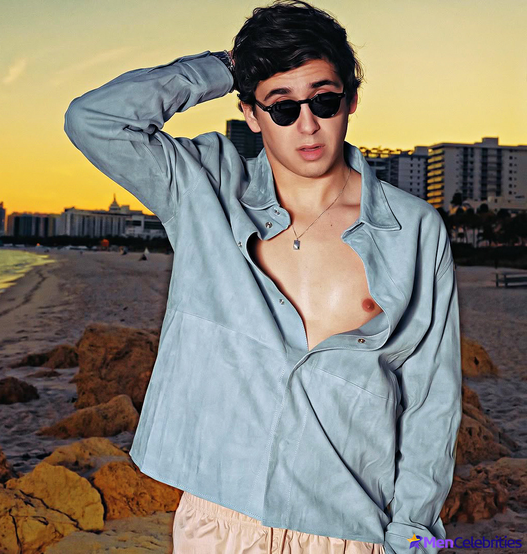 Marcello Hernandez shirtless photos