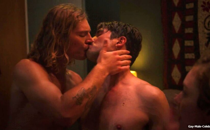 Matthew Vey & Ryan de Villiers Shows Nude Ass In Hag