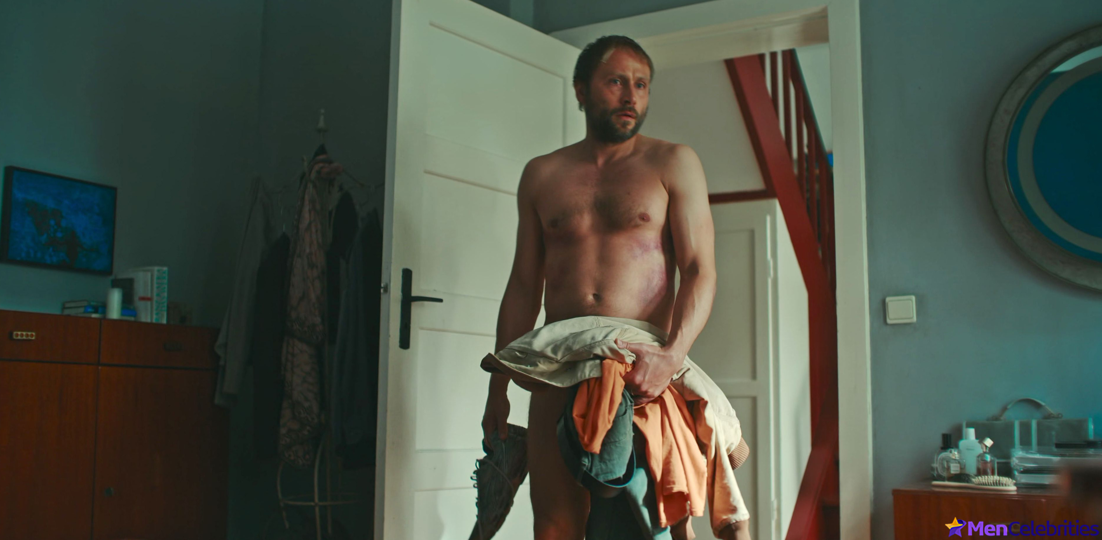 Max Riemelt nude and sex photos