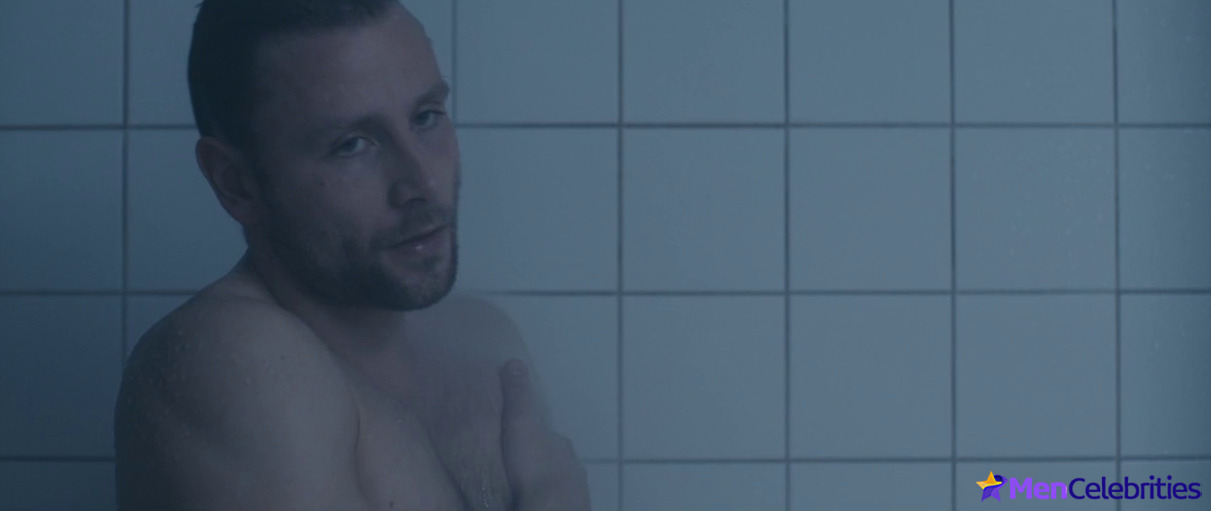 Max Riemelt nude and sex photos