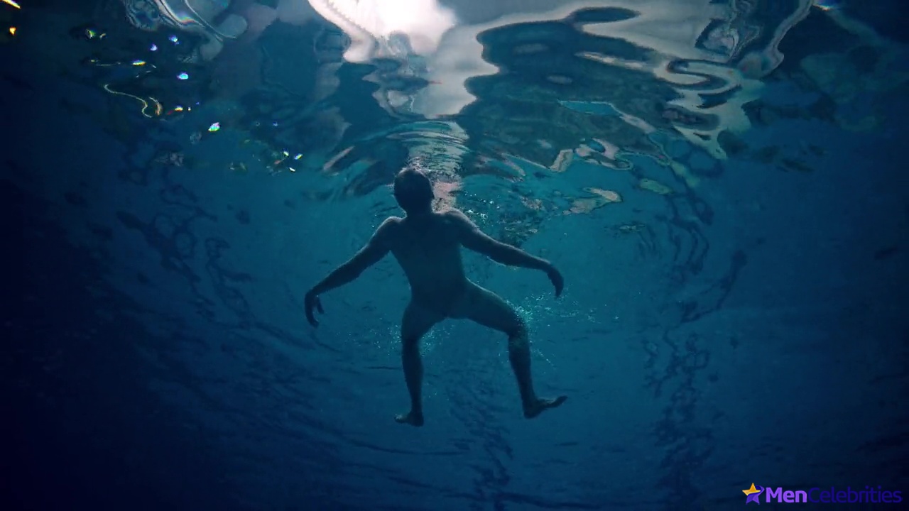 Max Riemelt nude and sex photos