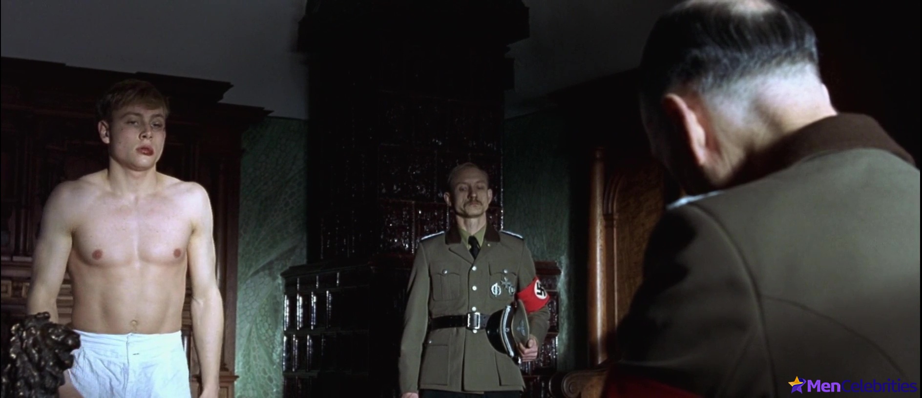 Max Riemelt nude and sex photos