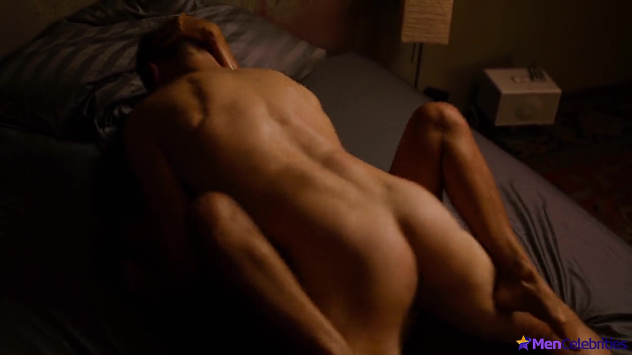 Max Riemelt nude and sex photos