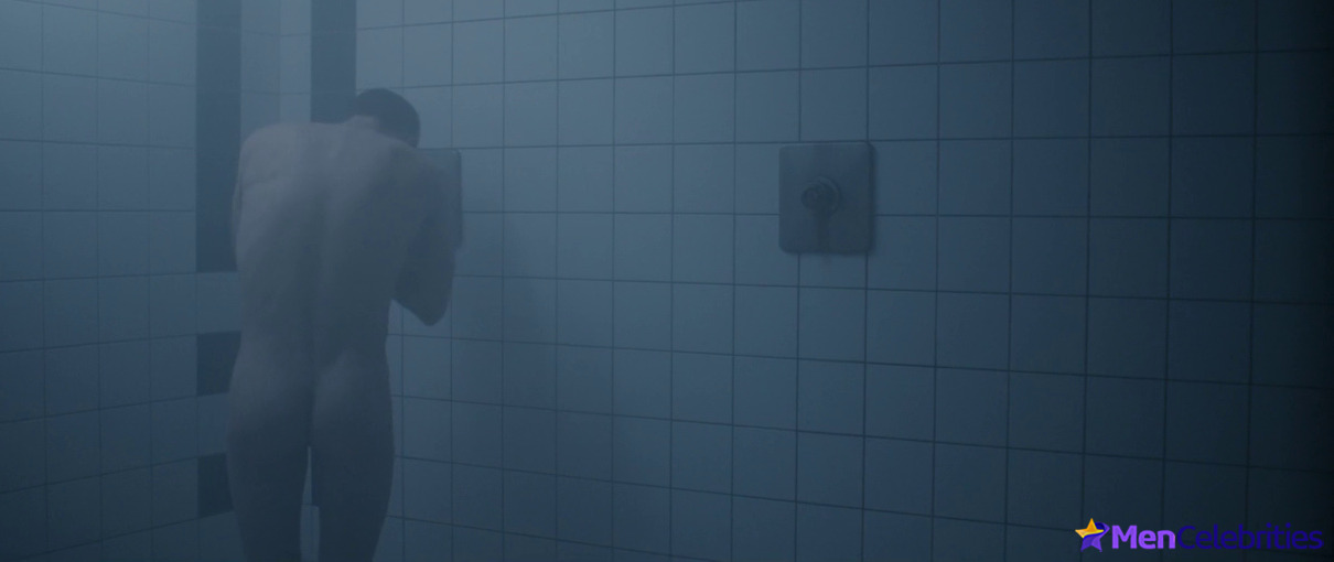 Max Riemelt nude and sex photos