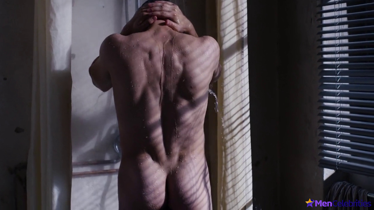 Max Riemelt nude and sex photos