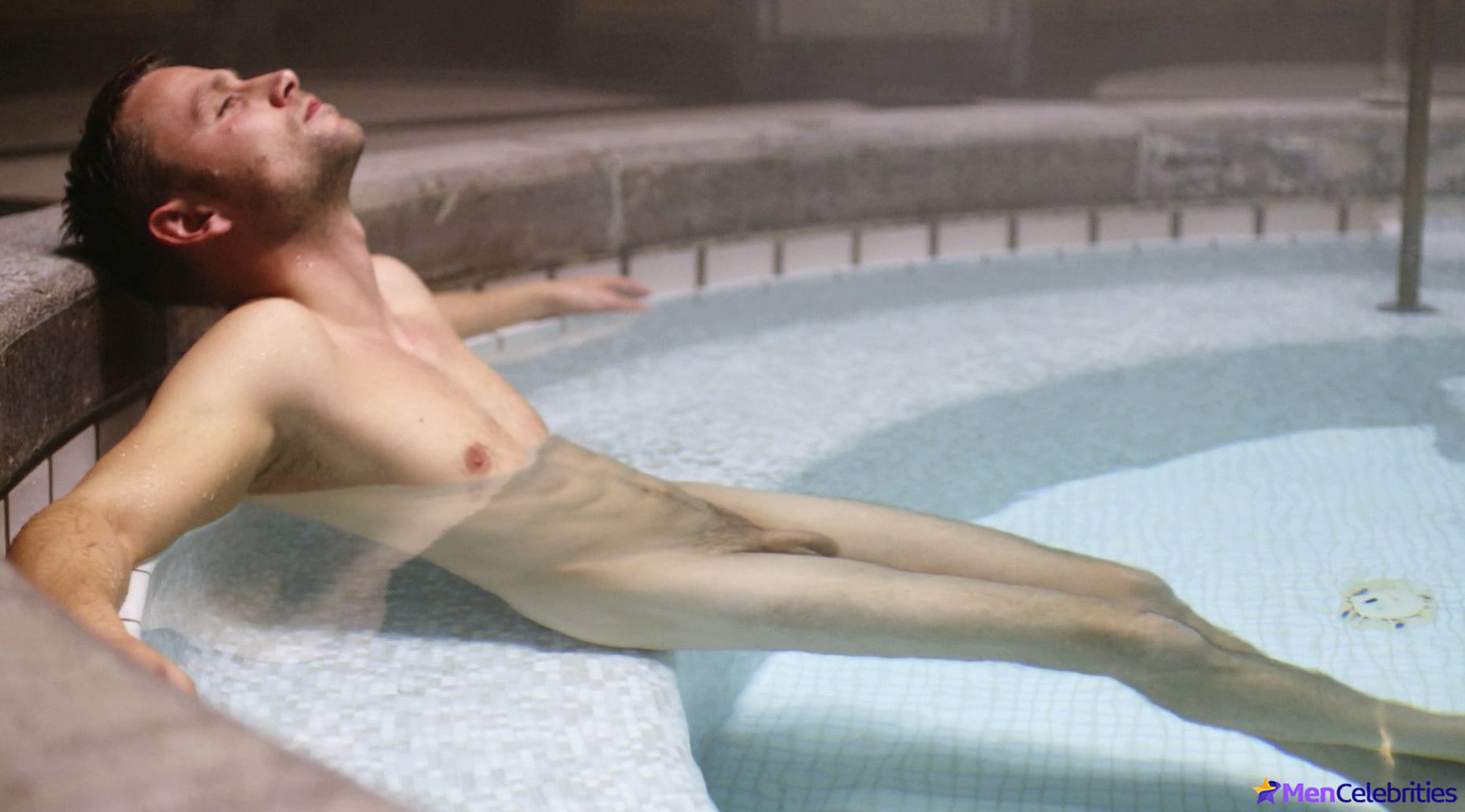 Max Riemelt dick naked