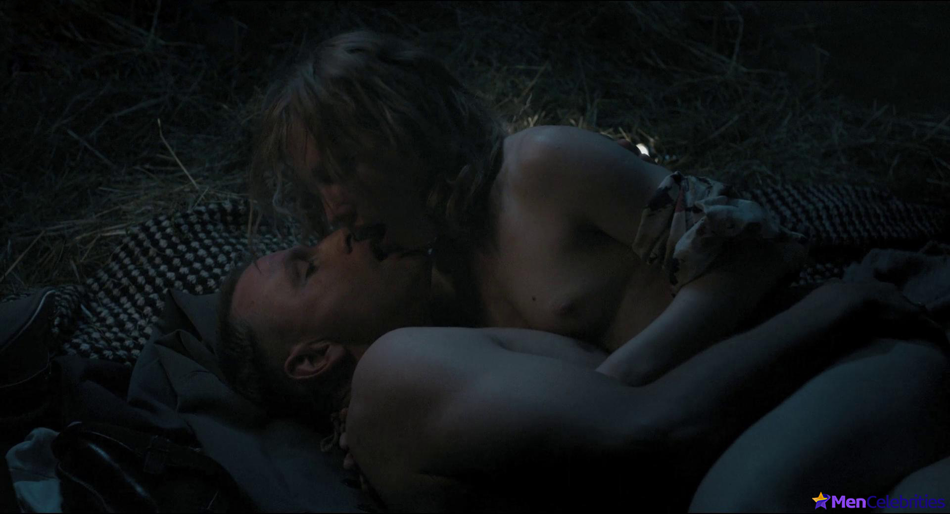 Max Riemelt nude and sex photos