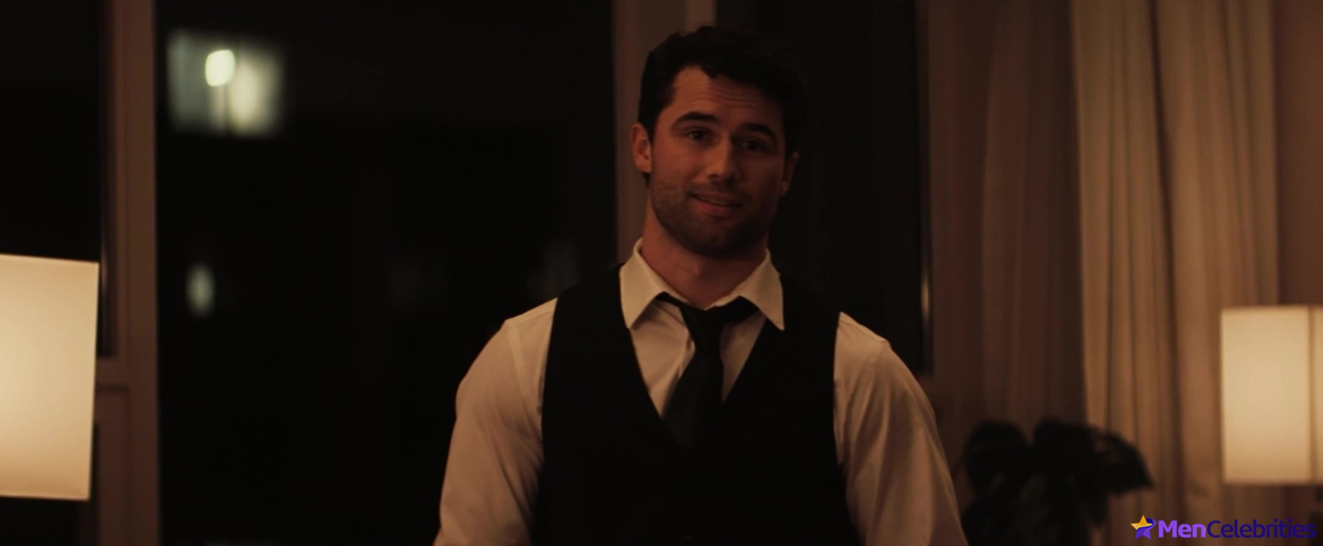 Robbie Graham-Kuntz nude gay scenes