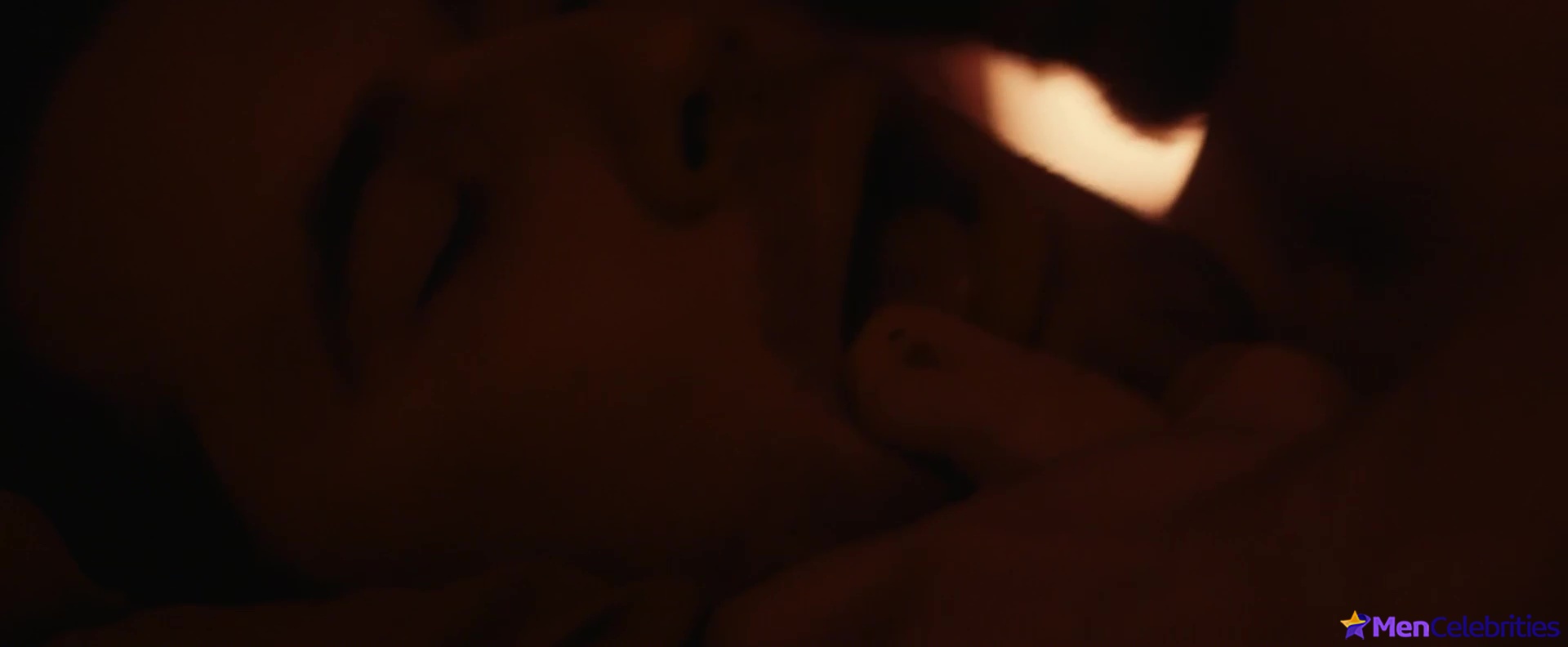 Robbie Graham-Kuntz nude gay scenes