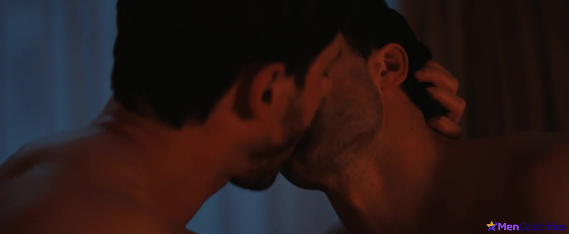 Robbie Graham-Kuntz nude gay scenes