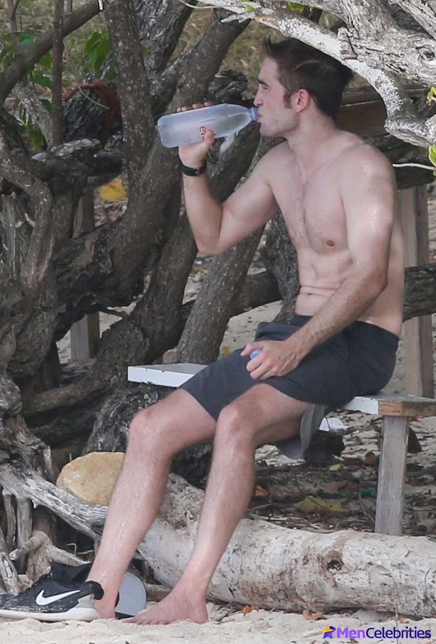 Robert Pattinson shirtless