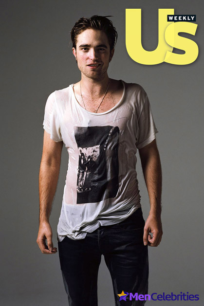 Robert Pattinson leaked nude pics