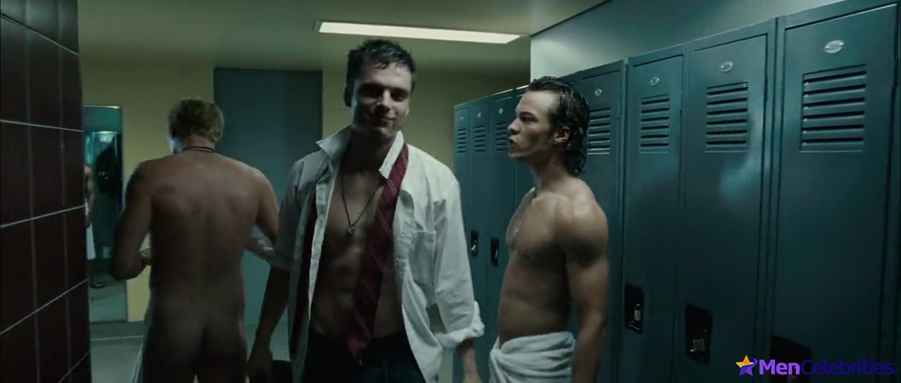 Toby Hemingway nude scenes