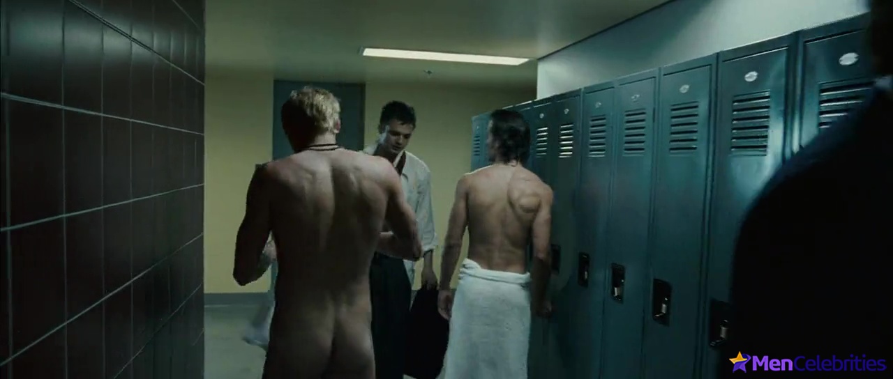 Toby Hemingway nude scenes