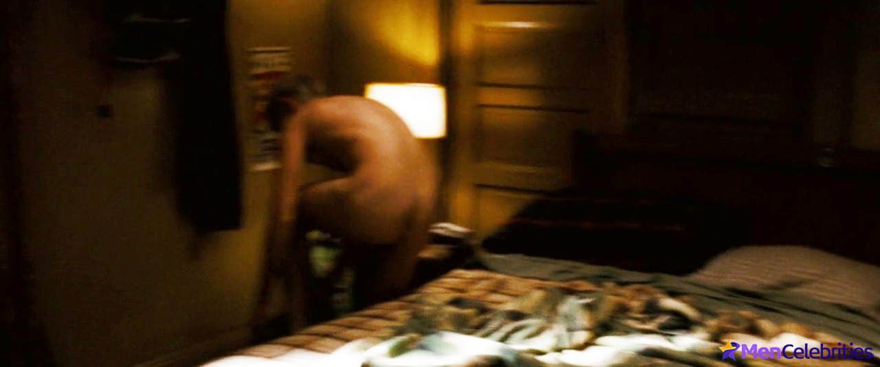 Toby Hemingway nude scenes