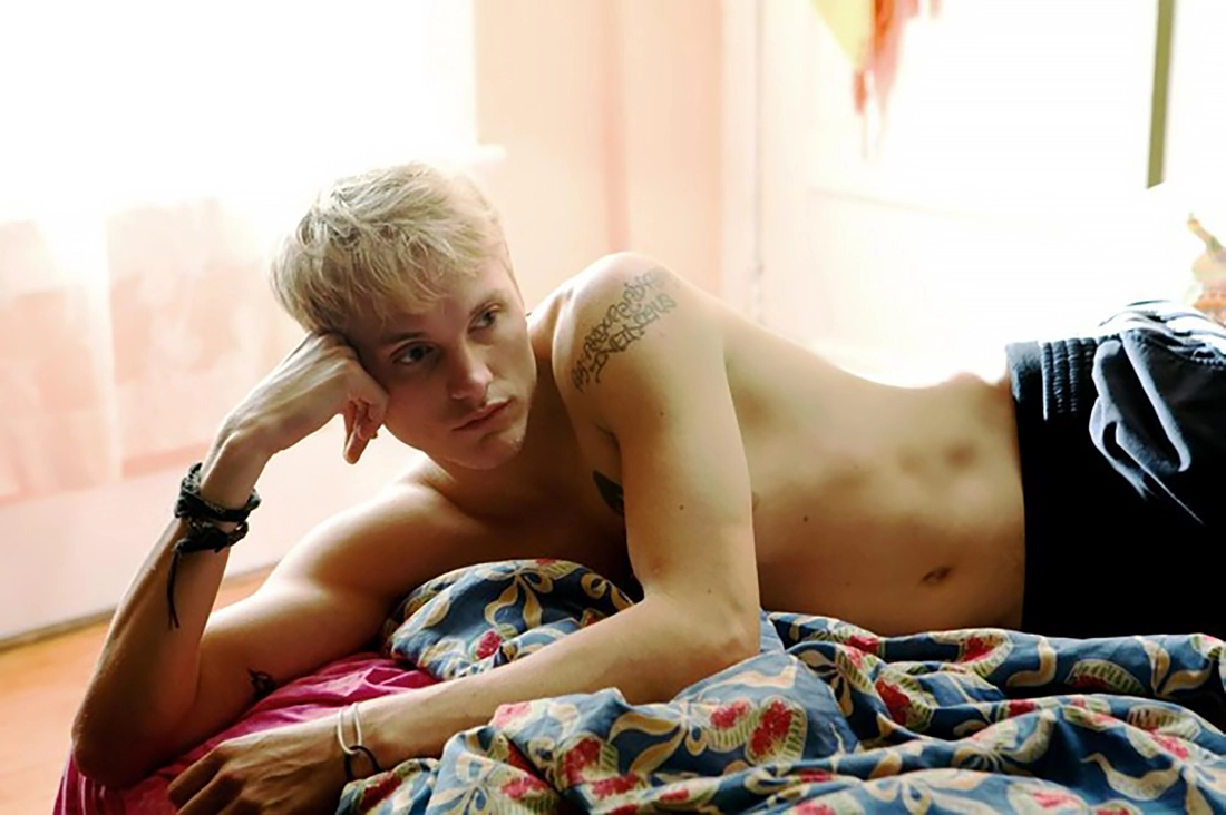 Toby Hemingway Bulging Penis Pics And Nude Ass Videos