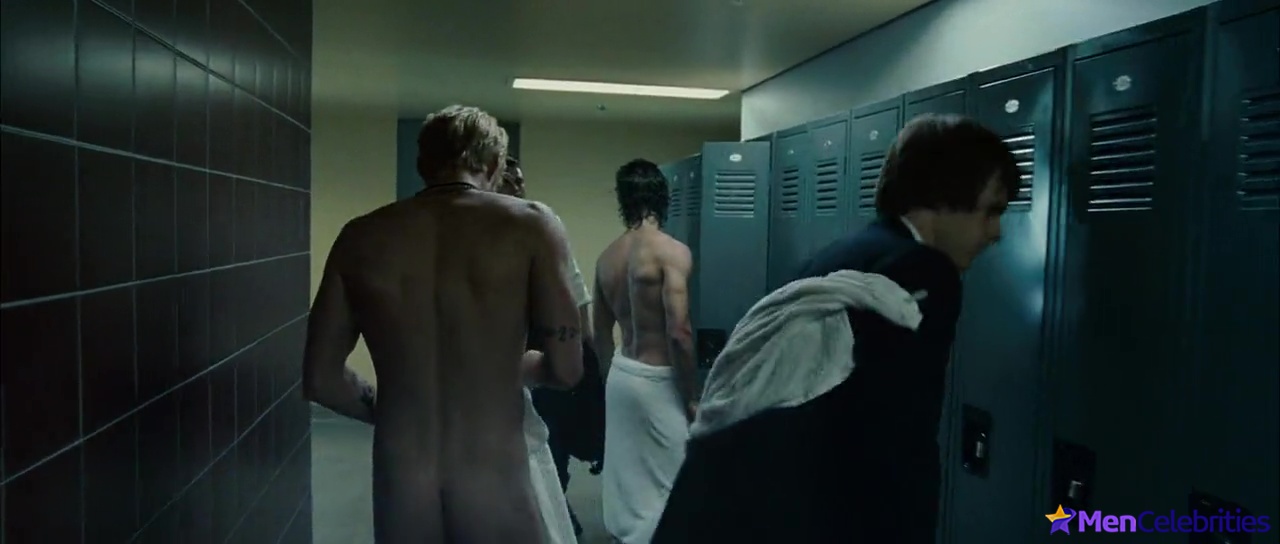 Toby Hemingway nude scenes