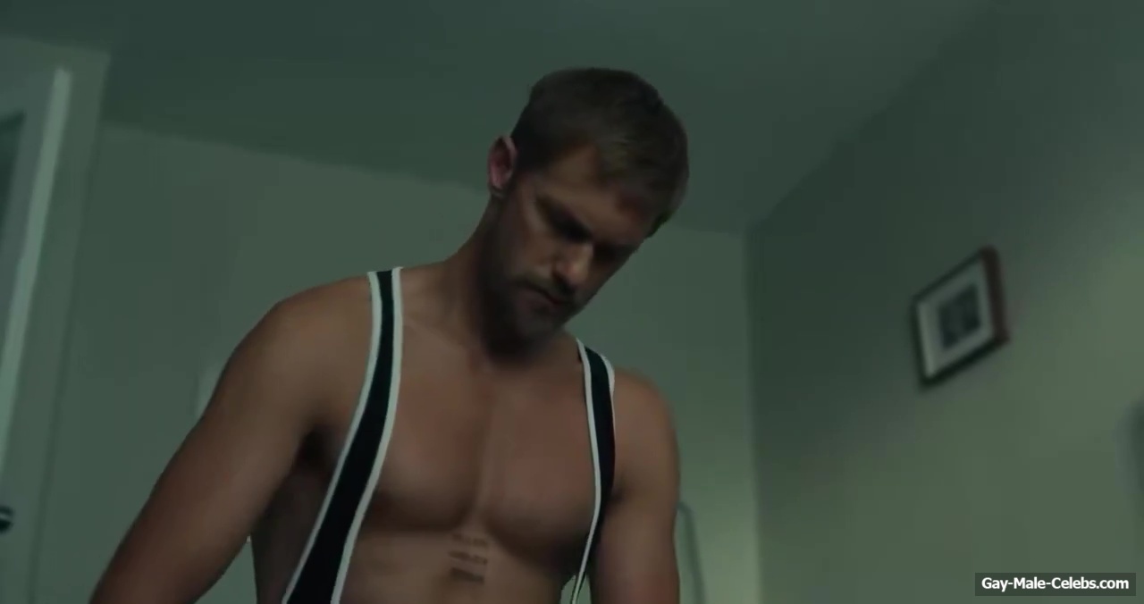 Alexander Skarsgard and Harry Melling gay sex in Pillion