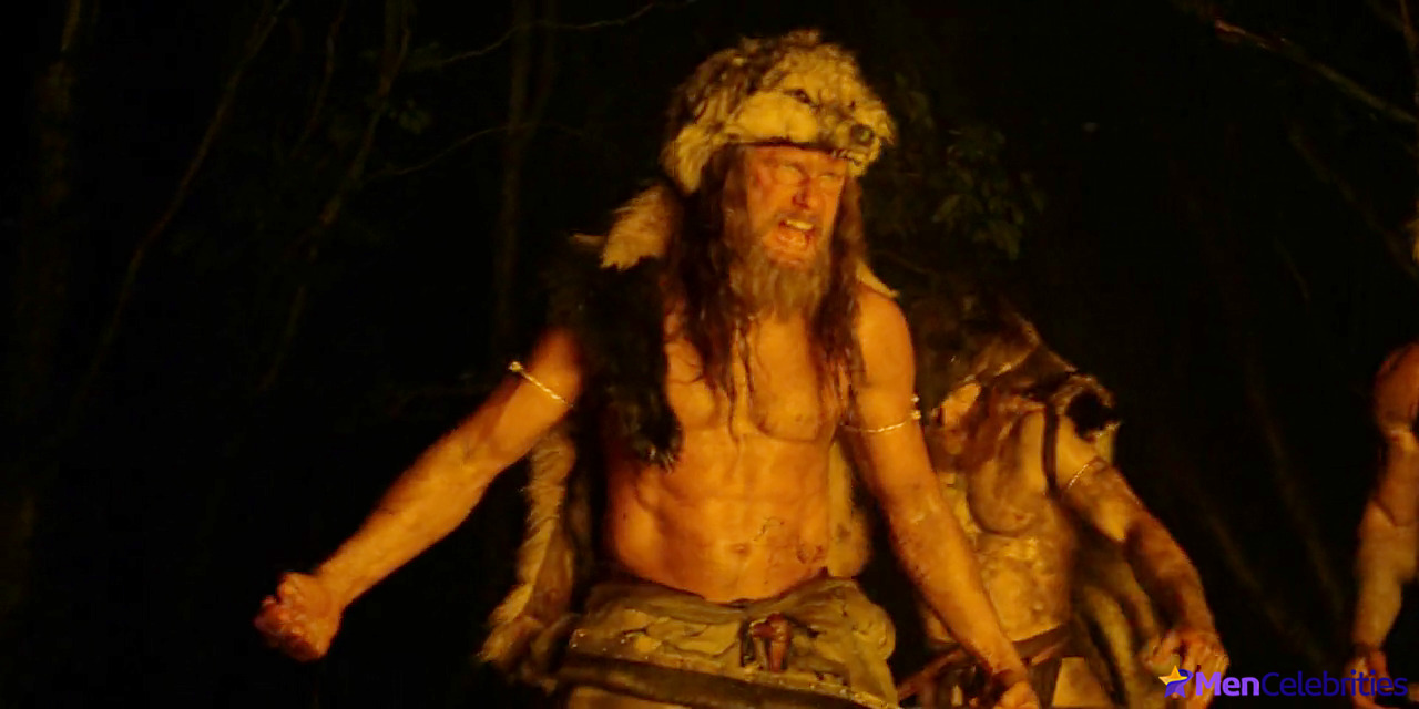 Alexander Skarsgrd naked