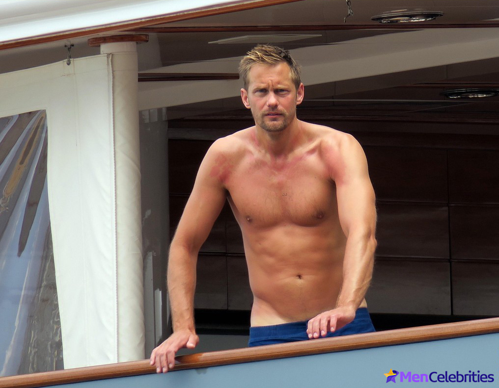 Alexander Skarsgard jerk off video