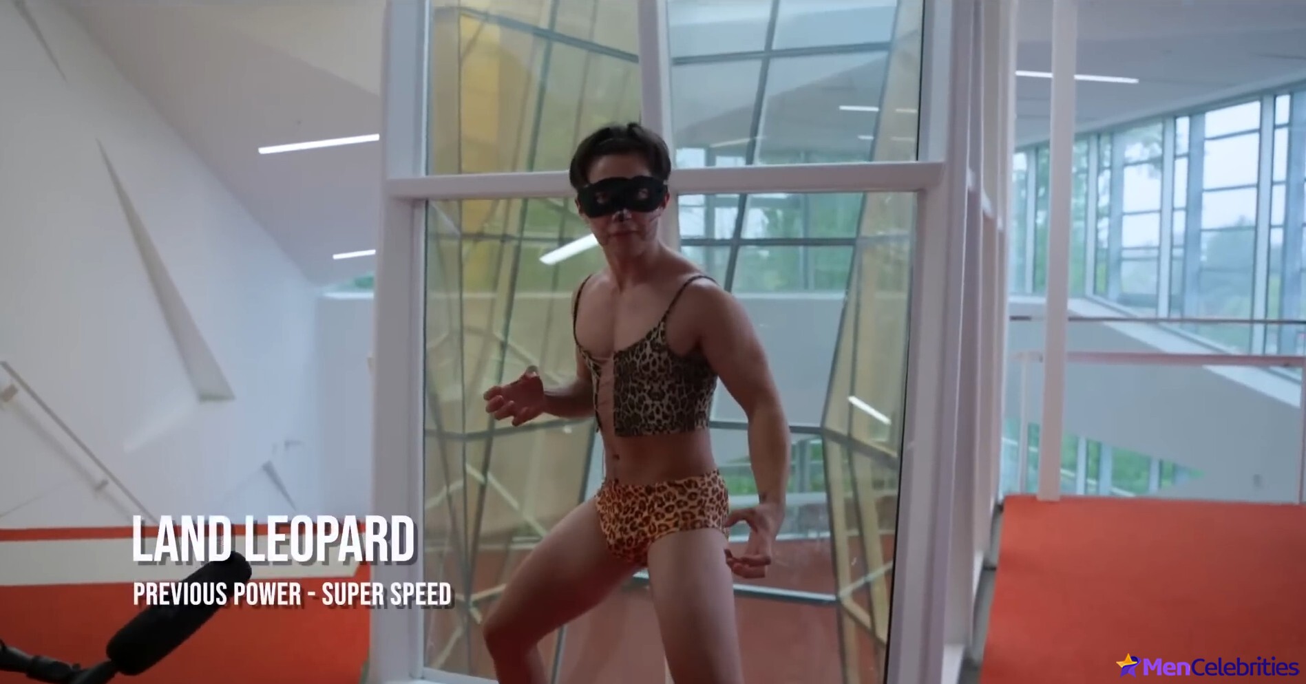 Hudson Williams bulge in SUPER SUPPORT