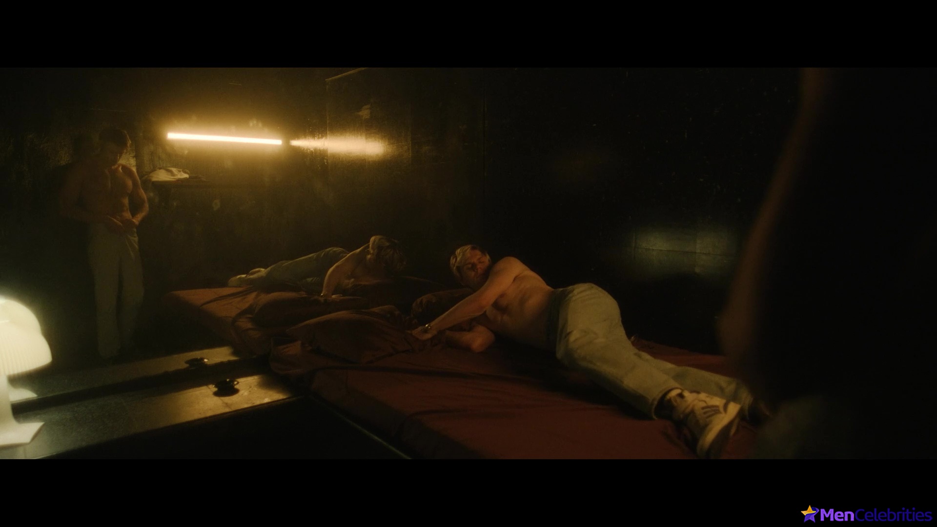 Evan Peters nude in Monster The Jeffrey Dahmer Story