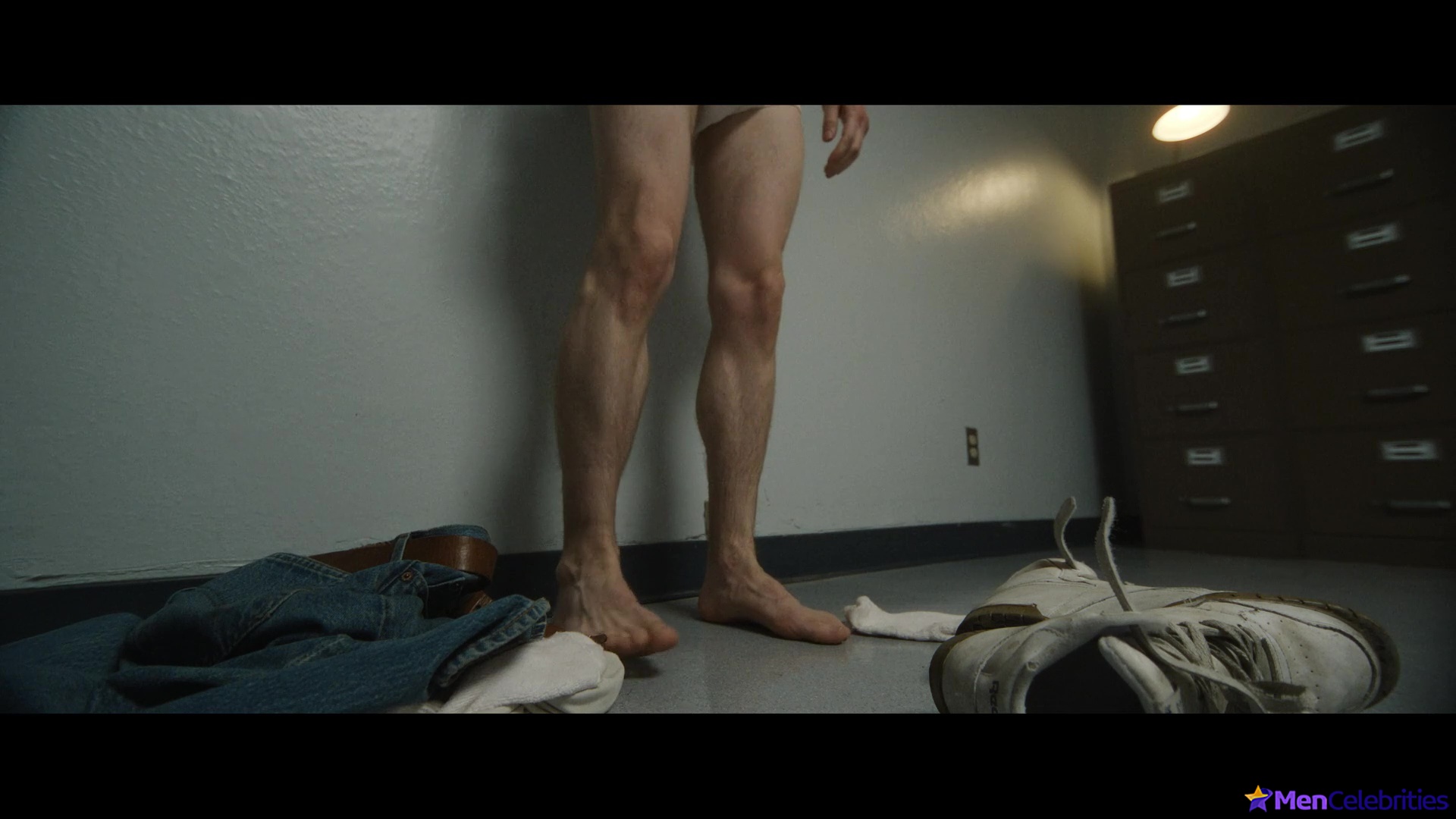 Evan Peters nude in Monster The Jeffrey Dahmer Story