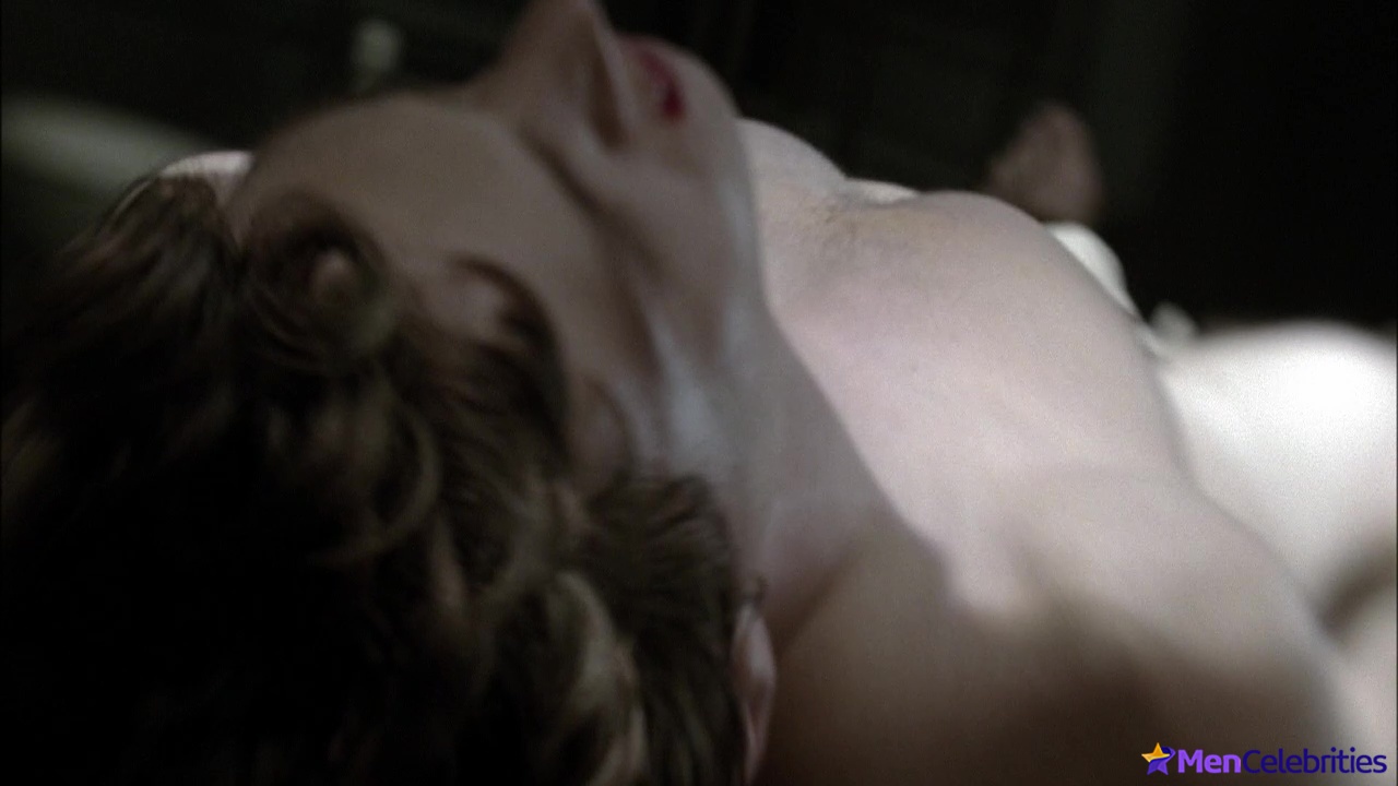 Evan Peters cock photos