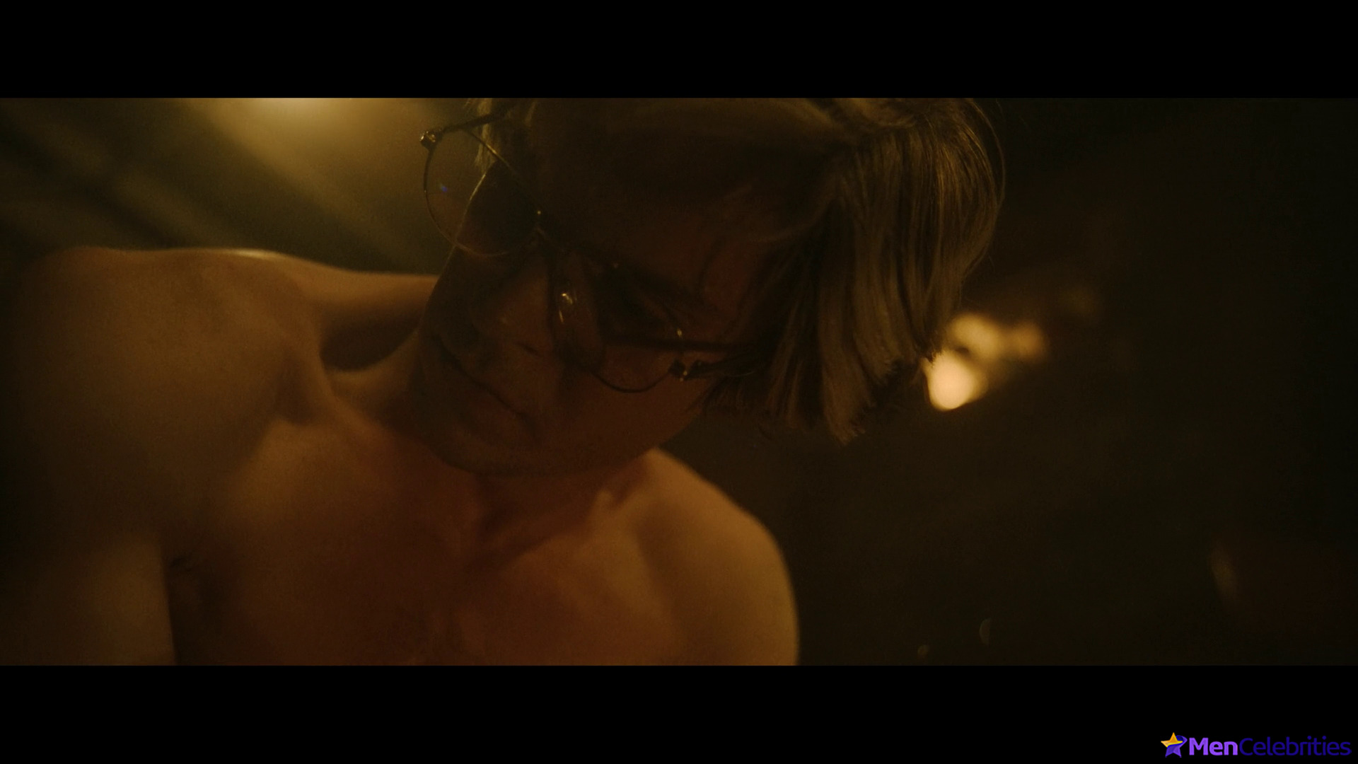 Evan Peters nude in Monster The Jeffrey Dahmer Story