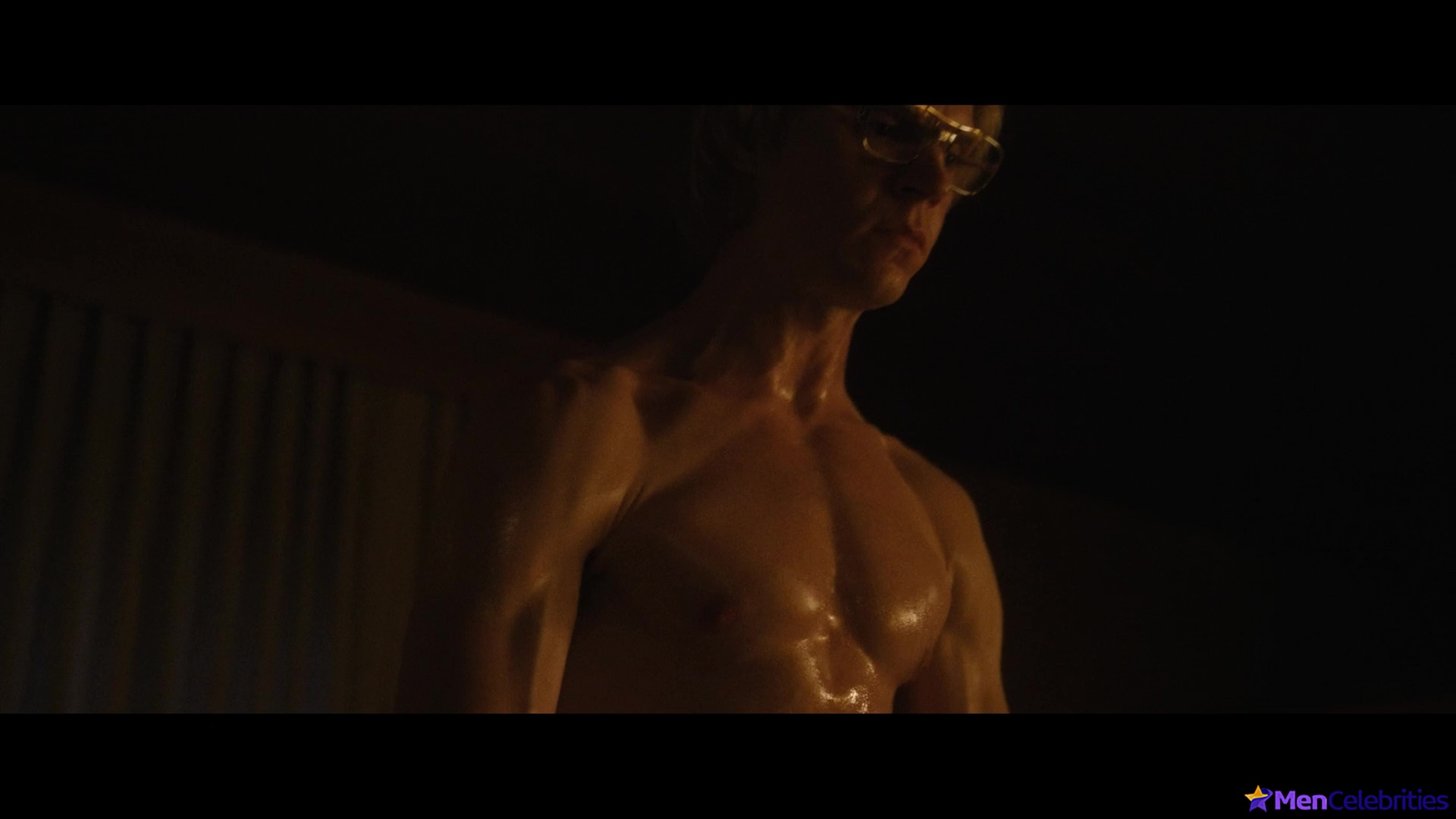 Evan Peters nude in Monster The Jeffrey Dahmer Story