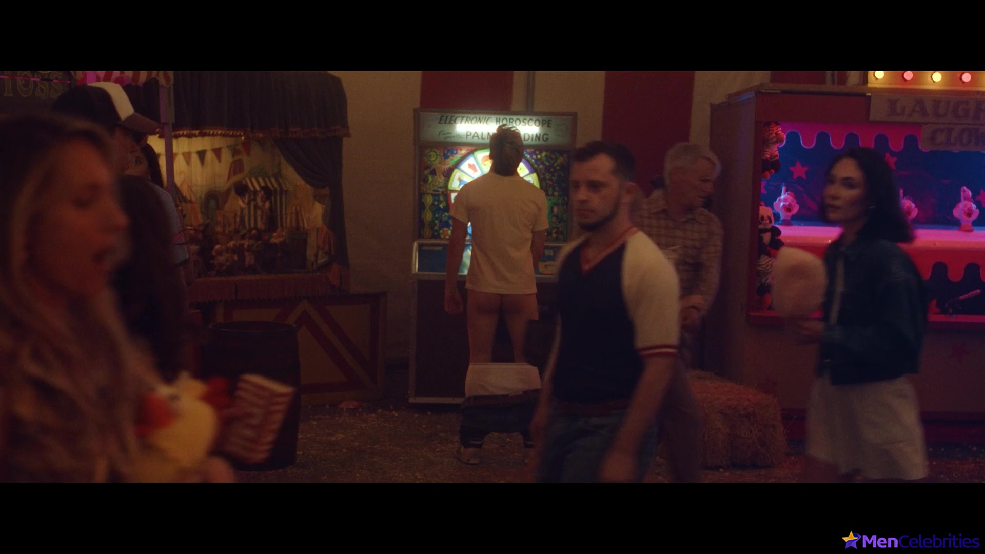 Evan Peters nude in Monster The Jeffrey Dahmer Story