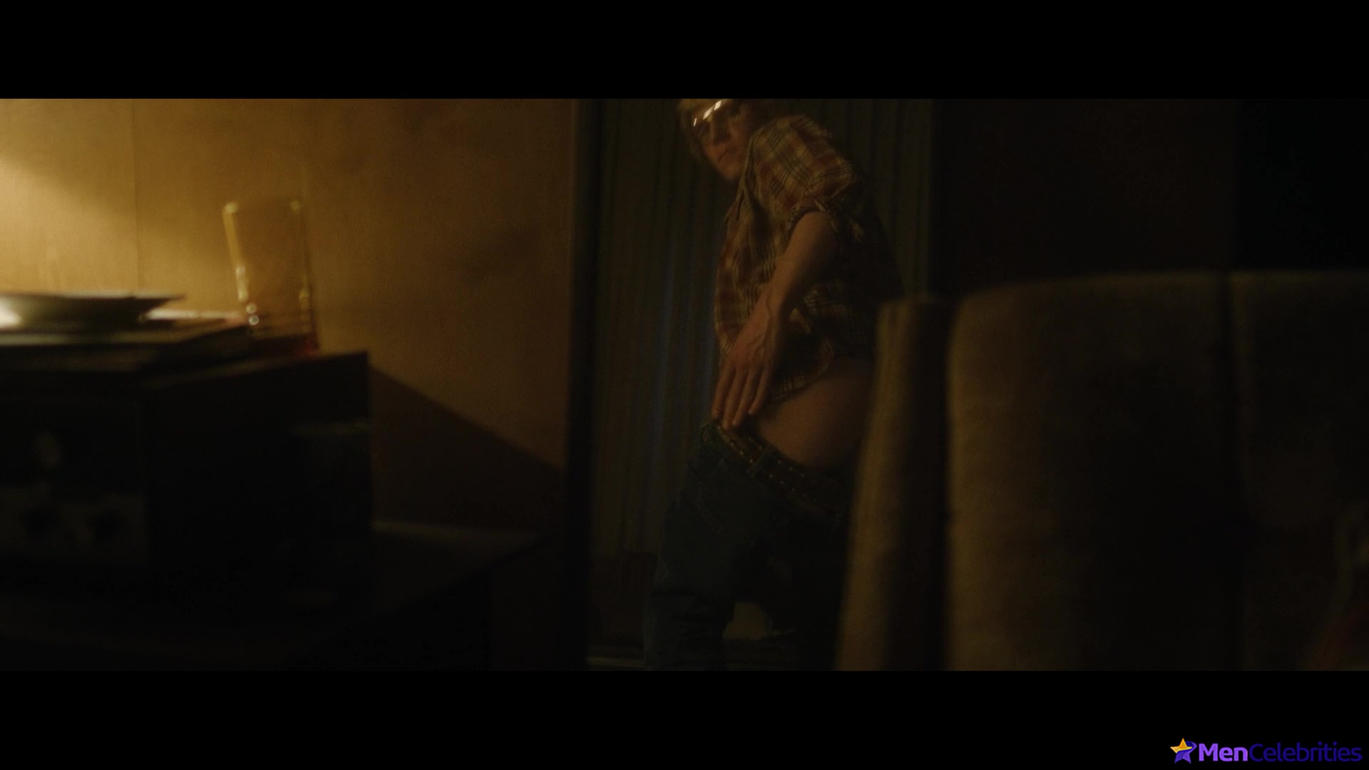 Evan Peters nude in Monster The Jeffrey Dahmer Story