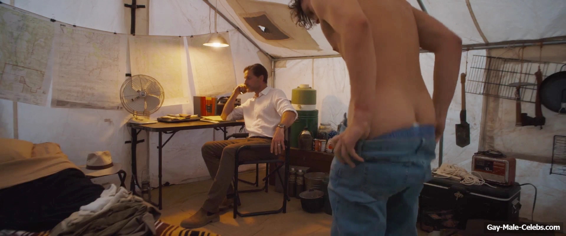 Hunter Doohan nude in The Wilderness