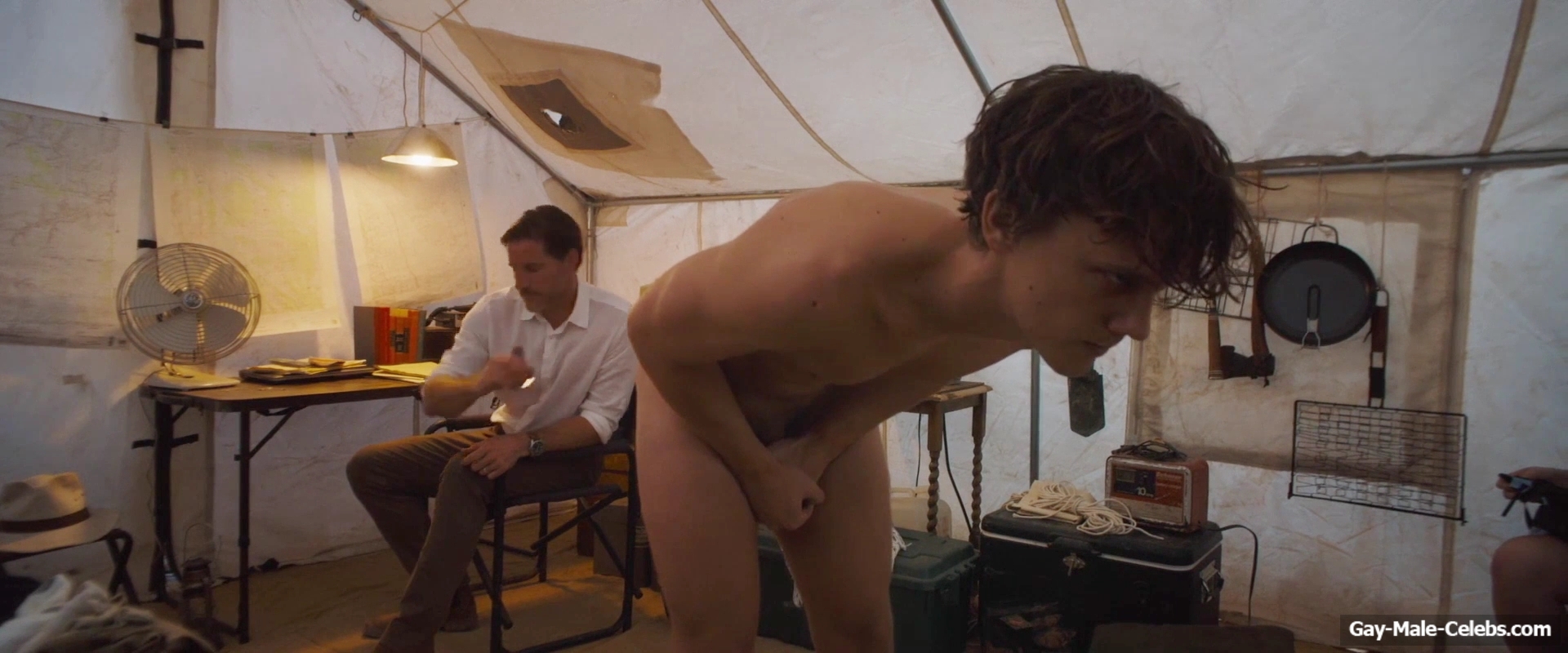 Hunter Doohan nude in The Wilderness