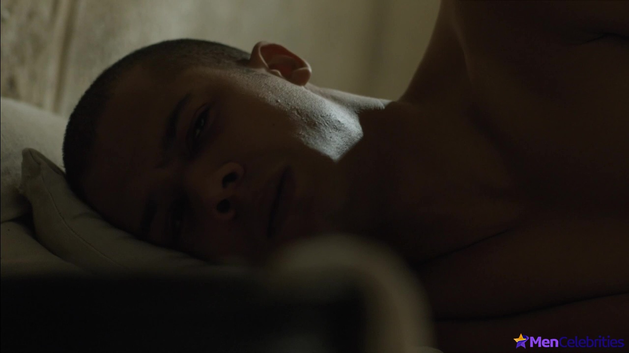 Jacob Anderson nude scenes collection