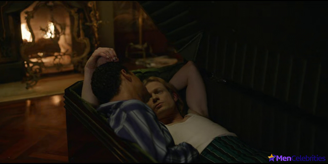 Jacob Anderson nude scenes collection