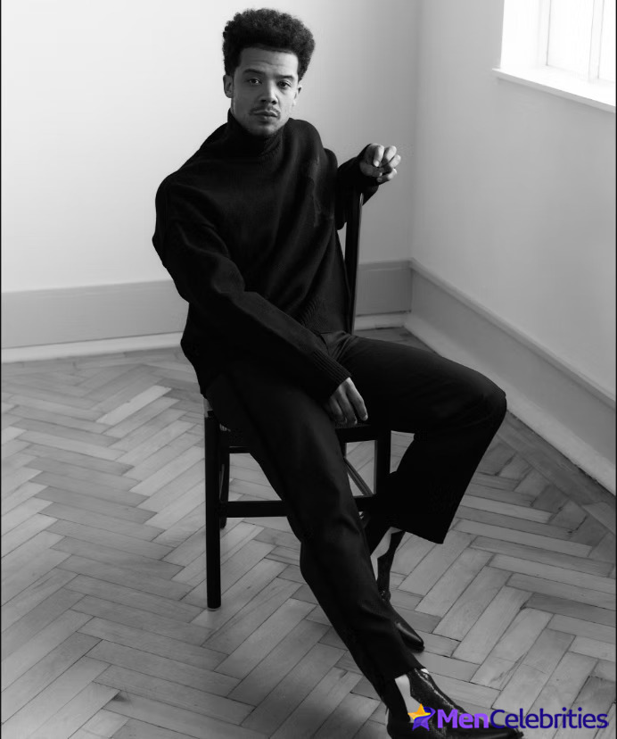 Jacob Anderson sexy pics