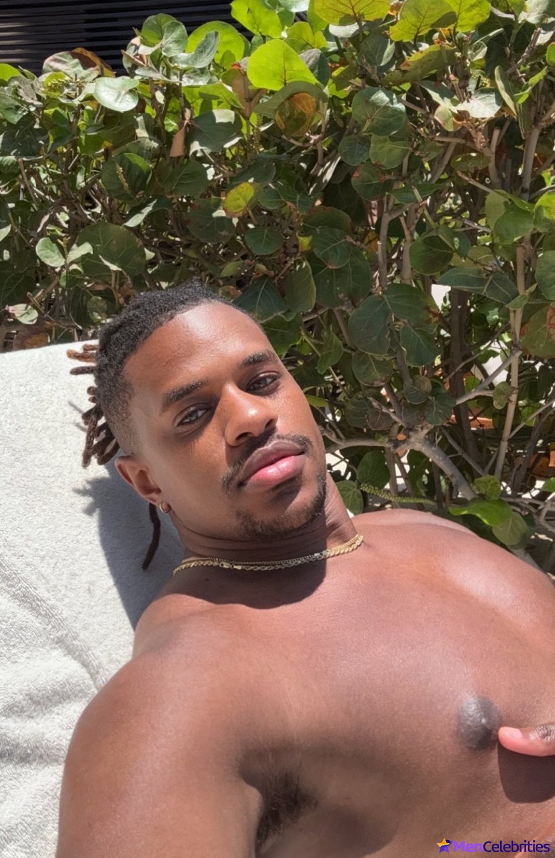 Jeremy Pope shirtless