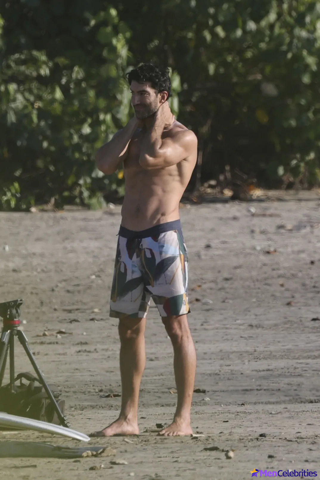 Justin Baldoni Shirtless at the Costa Rica Beach