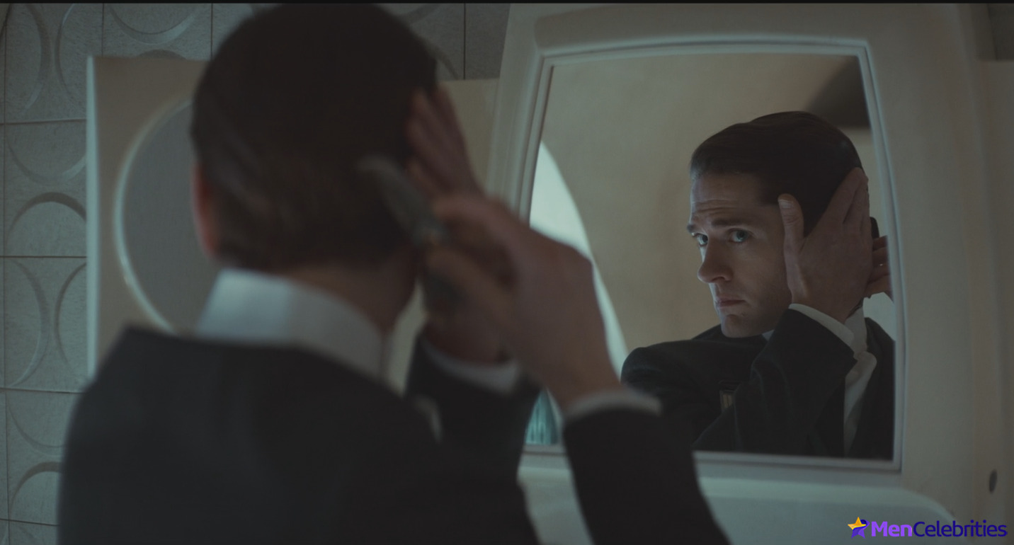 Kyle Soller nude scenes