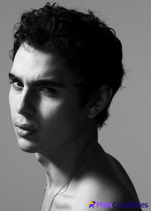 Max Minghella sexy