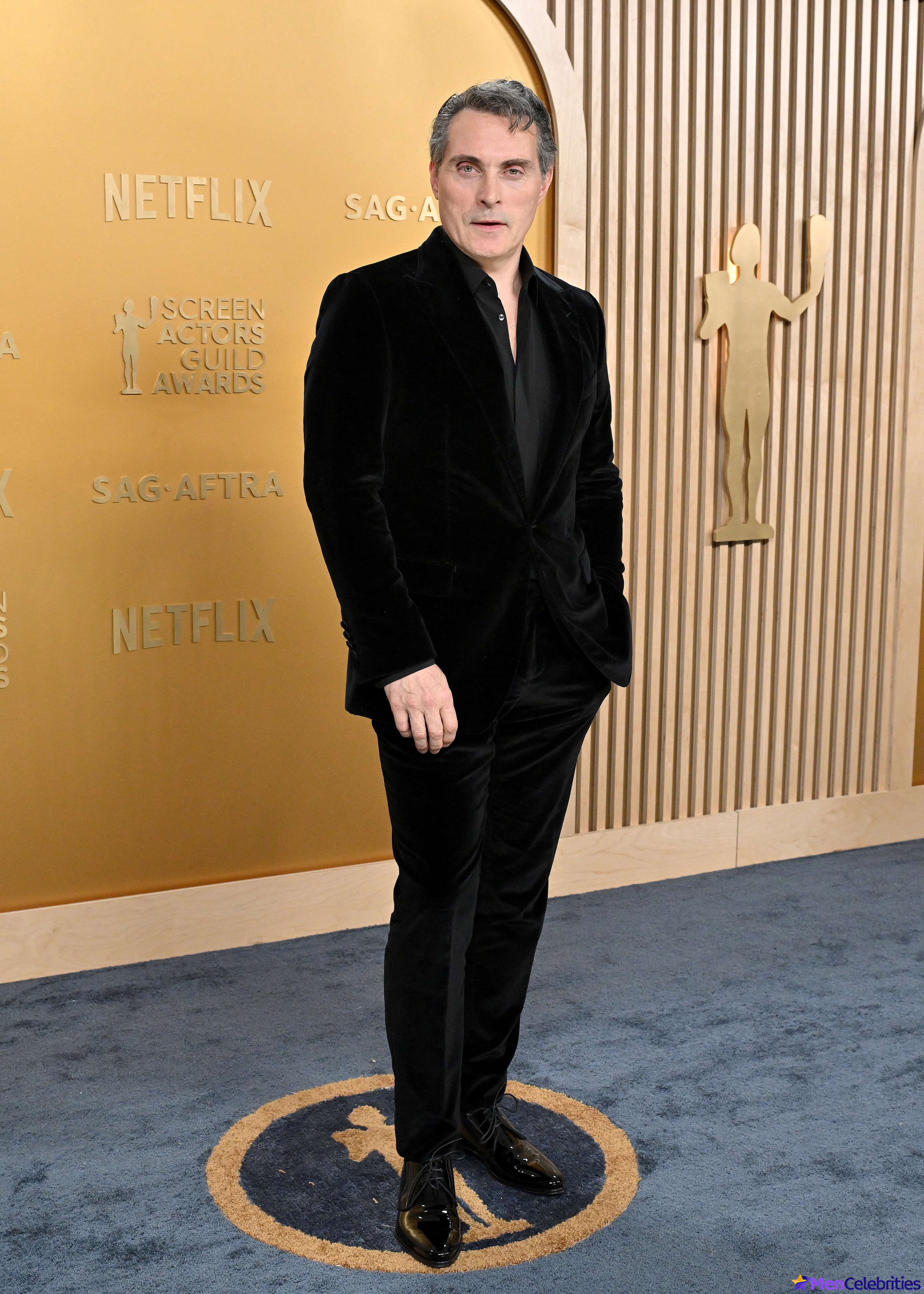 Rufus Sewell sexy pics