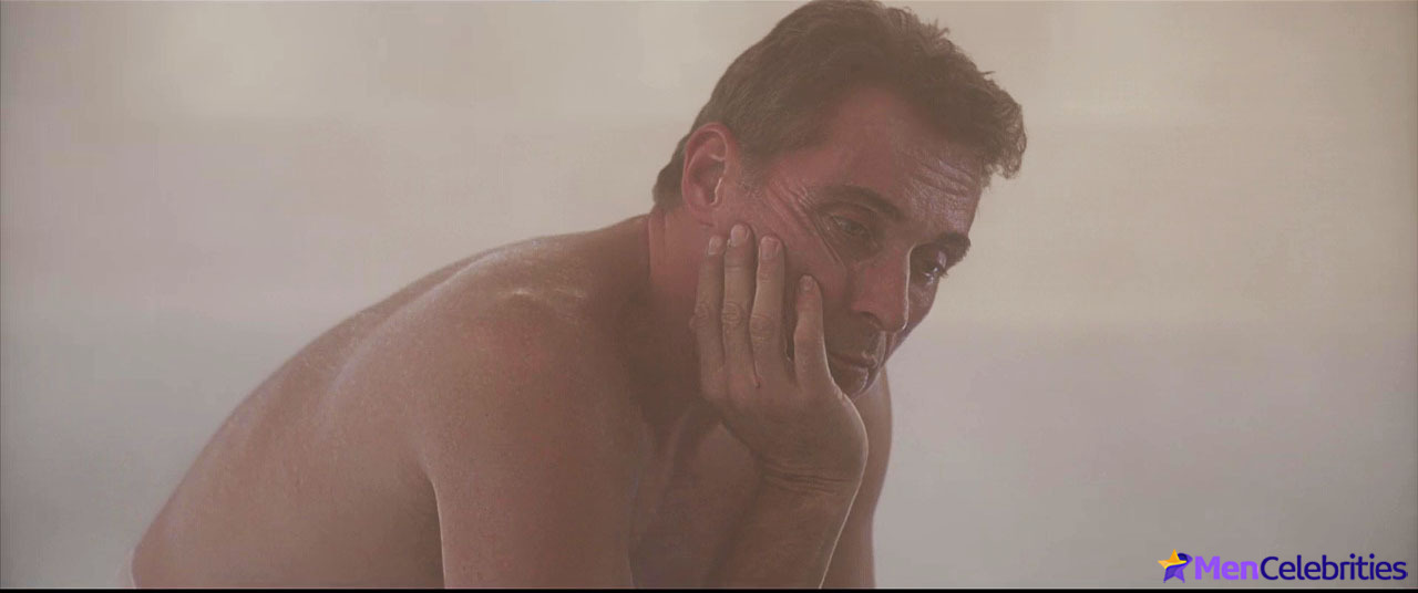 Rufus Sewell nude scenes