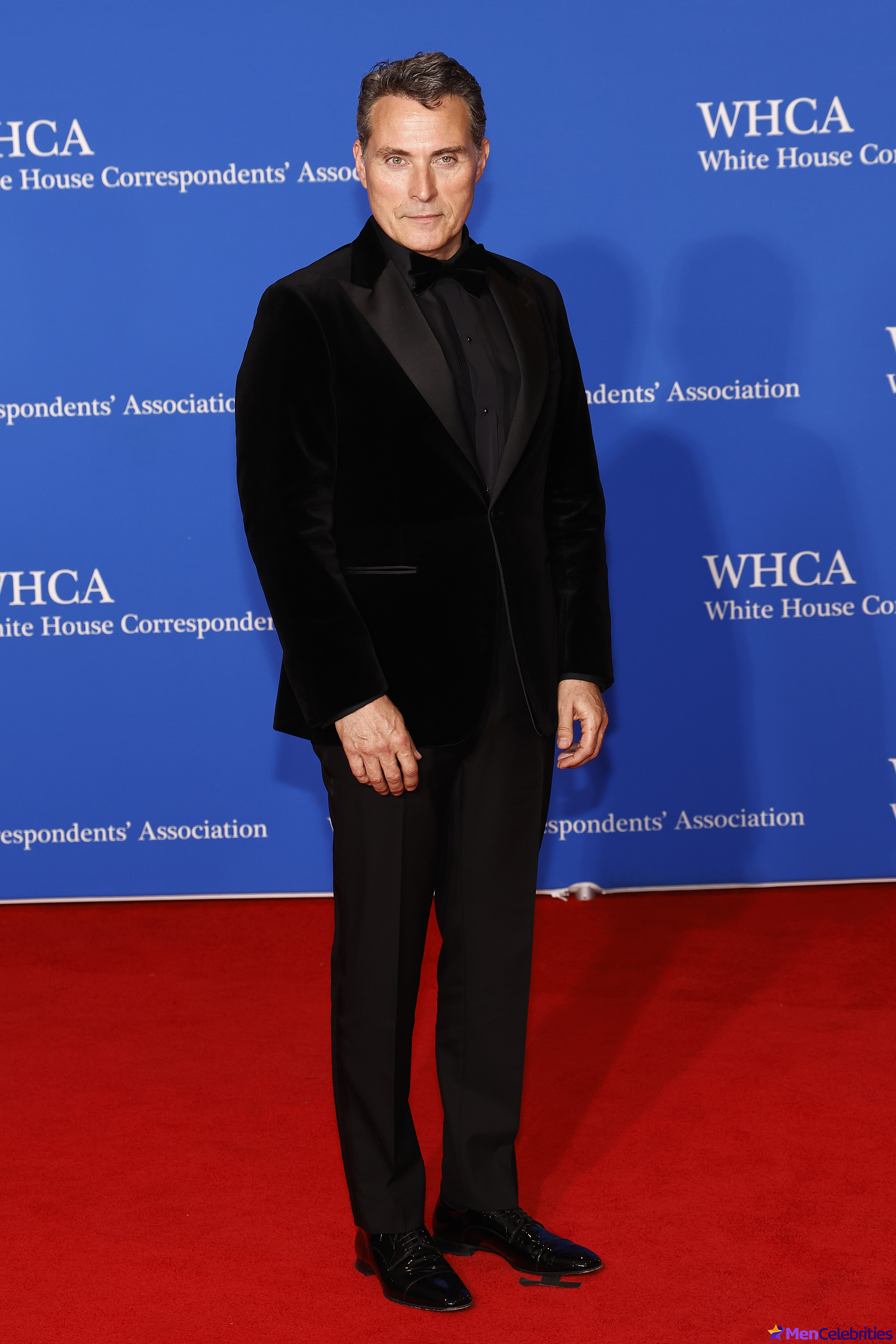 Rufus Sewell sexy pics