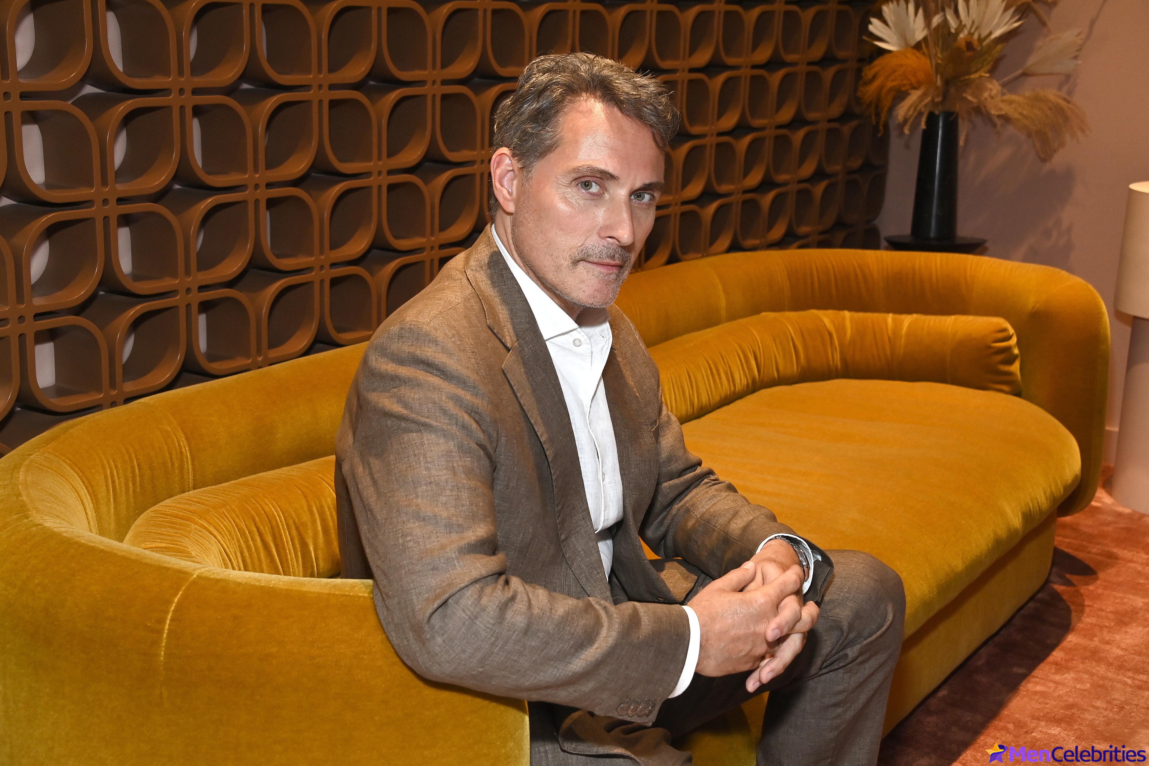 Rufus Sewell sexy pics