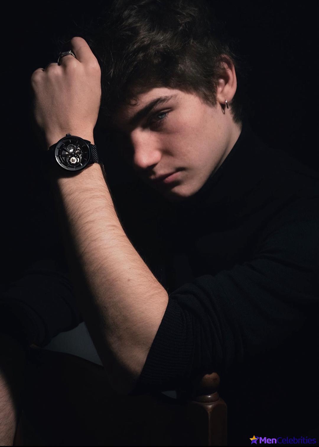 Alessandro Bedetti naked and sexy photos