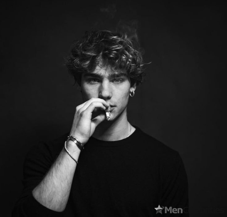 Alessandro Bedetti naked and sexy photos