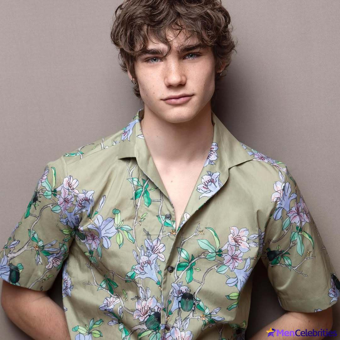 Alessandro Bedetti naked and sexy photos